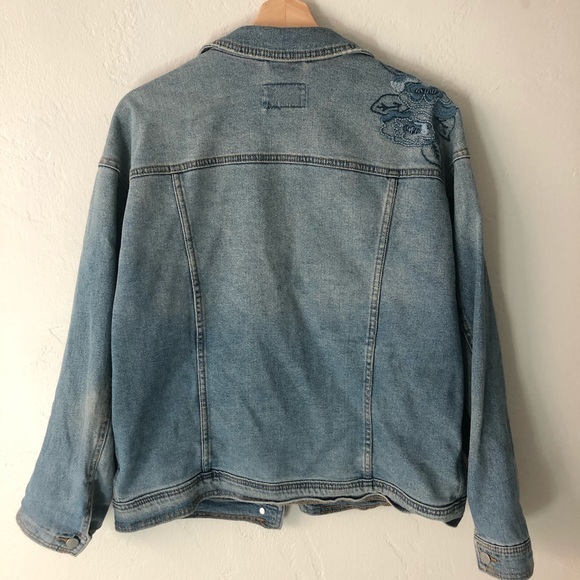 ❌SOLD❌ Universal Thread Denim/Jean Jacket - Picture 10 of 11